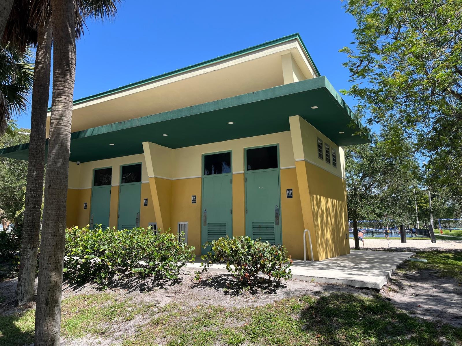 Completed exterior repaint of Pompano Beach park restroom facility